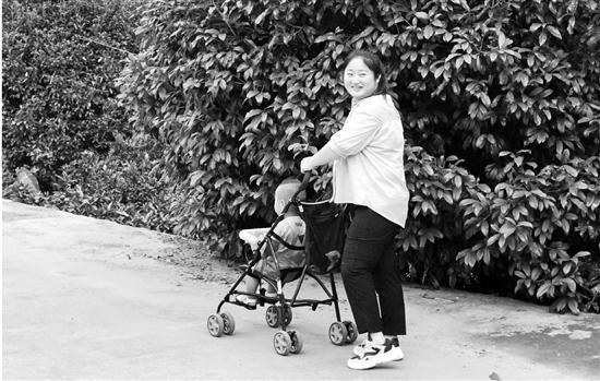 8年前在杭州因玻璃幕墻墜落而截肢的女孩，當(dāng)媽媽了！(圖3)